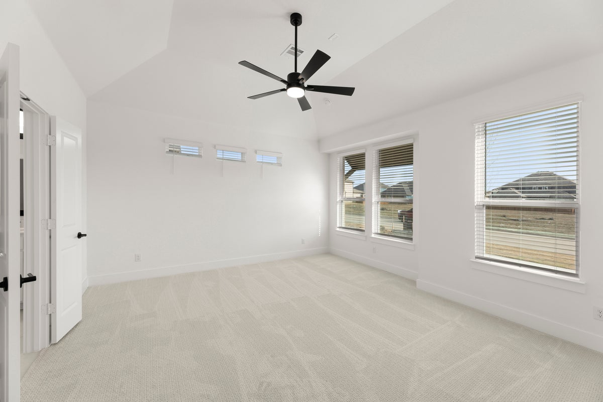 Villages of Creekwood - Photo 09