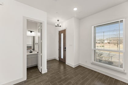 The Abbey at Mercer Crossing - Photo 05