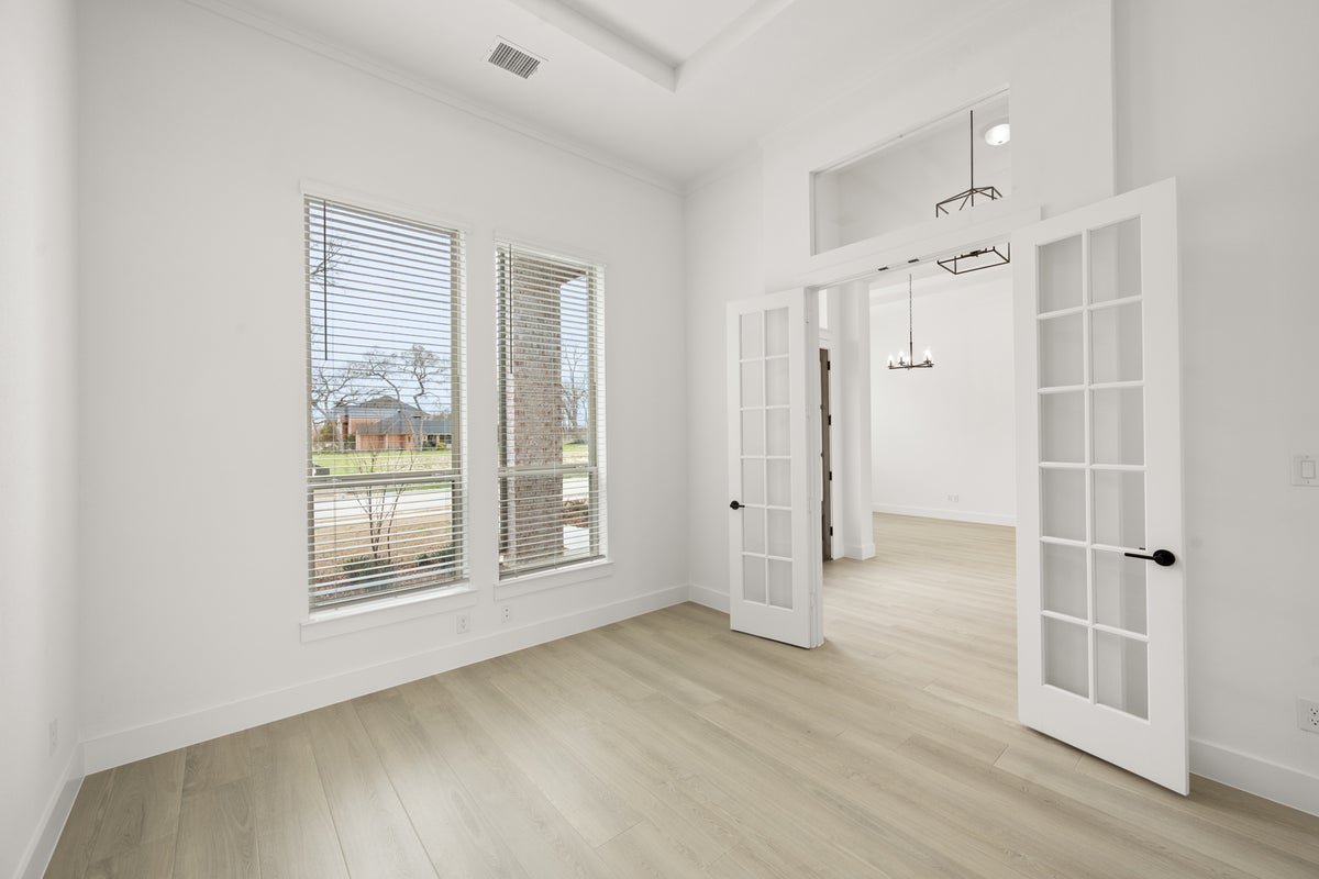 Broadmoor Estates - Photo 07