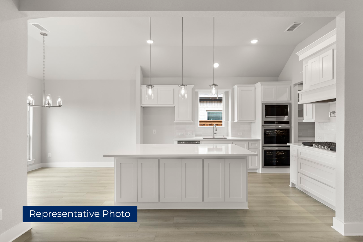 Valencia on The Lake - Photo 06