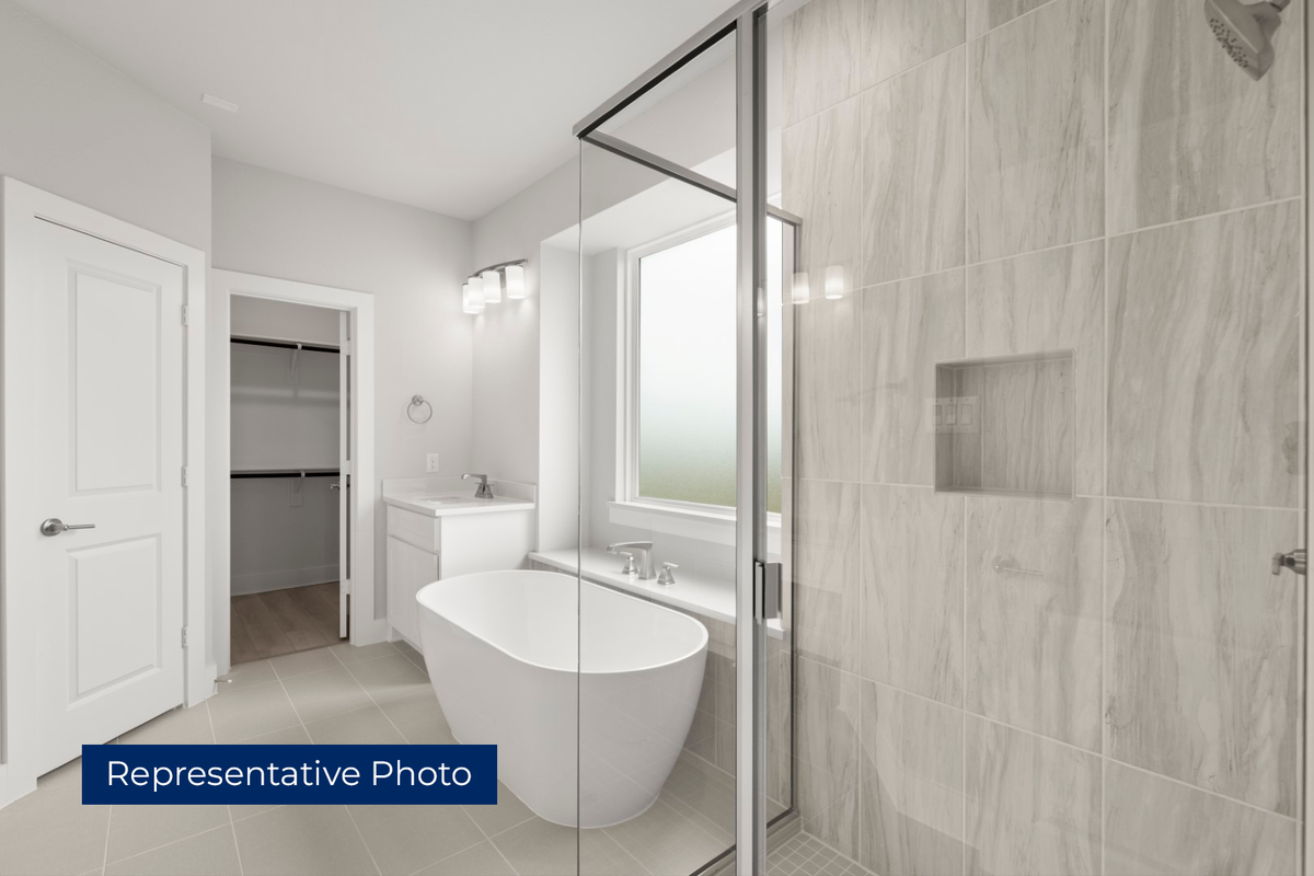 Valencia on The Lake - Photo 08