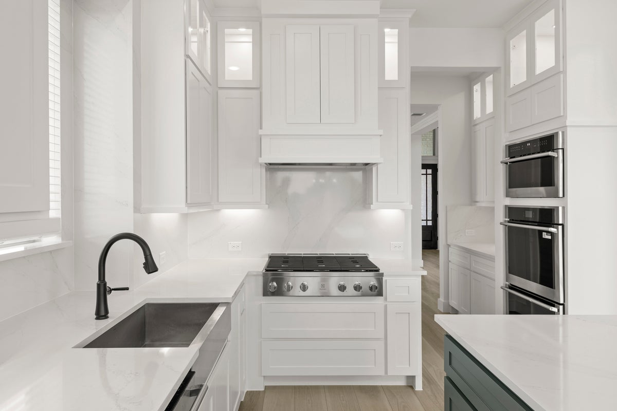 Cambridge Estates - Harwood - Photo 15