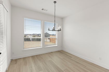 Cambridge Estates - Harwood - Photo 16