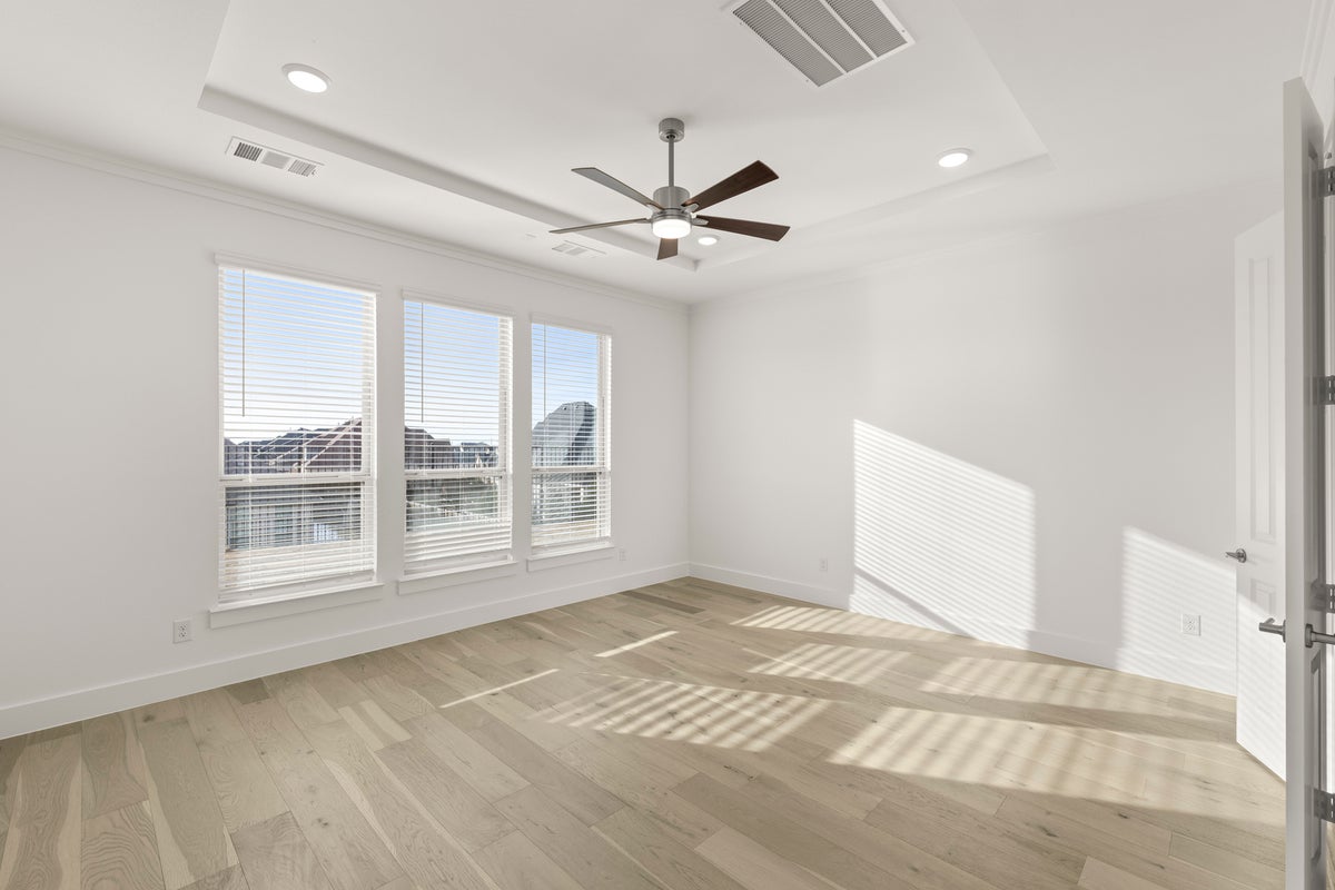 Cambridge Estates - Harwood - Photo 18