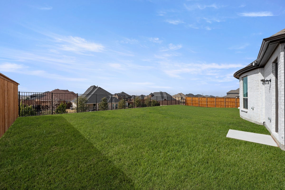 Cambridge Estates - Harwood - Photo 05