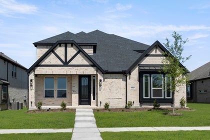 Villages of Creekwood - Photo 01