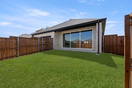 Villages of Creekwood - Photo 04