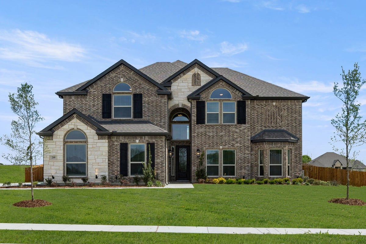 Broadmoor Estates - Photo 01