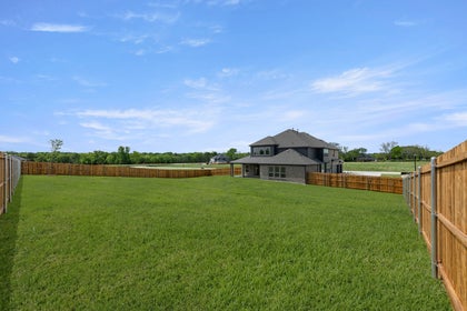 Broadmoor Estates - Photo 05